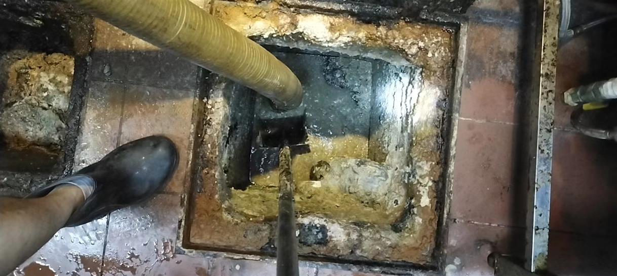 汉滨污水池清理一般都有毒气，怎么预防中毒呢？